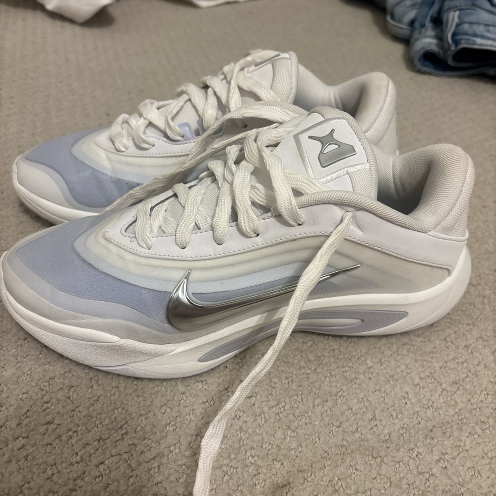 Women’s A’ one basketball shoes